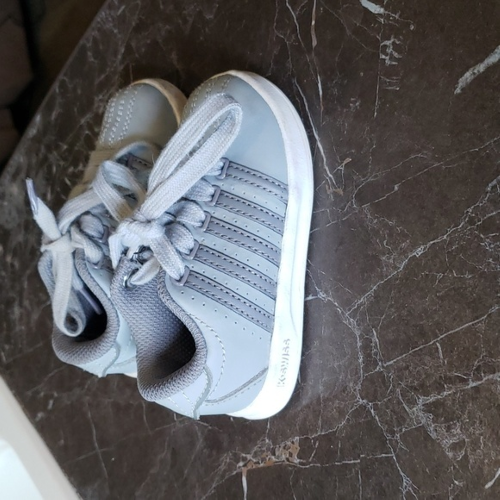 K Swiss sneakers. Size 5